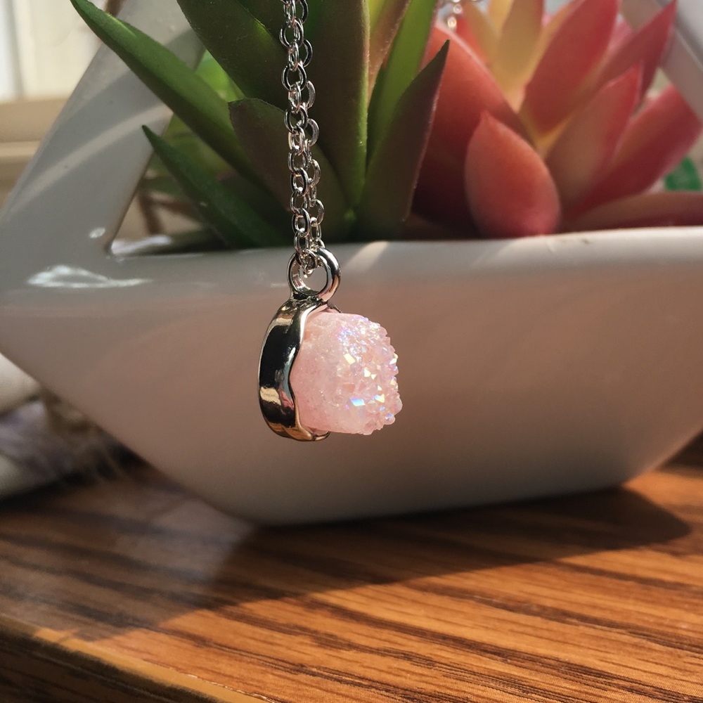 🌸Lavender Druzy Stone Raw Cut Necklace- NO NICKEL - Picture 7 of 12